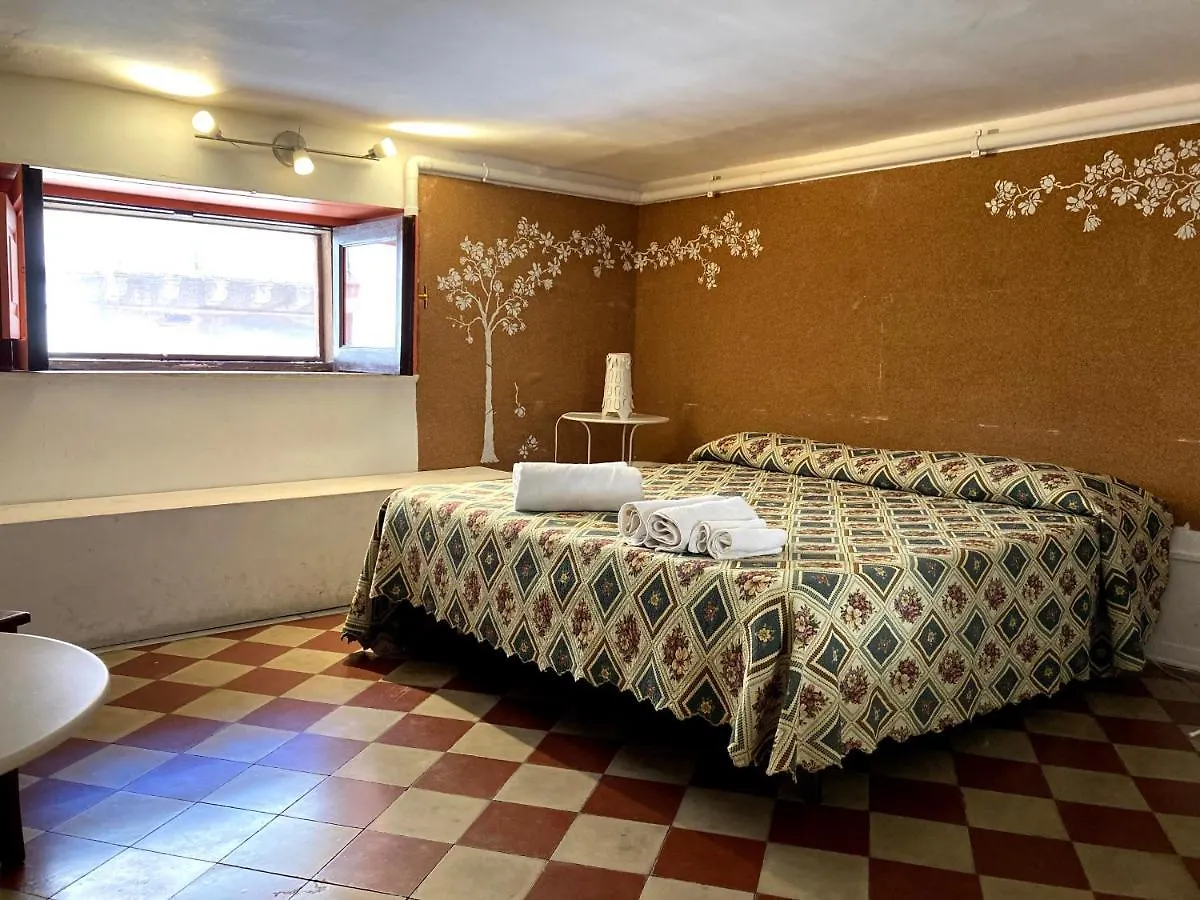 ** Pensión Hotel San Demetrio CTA Italia